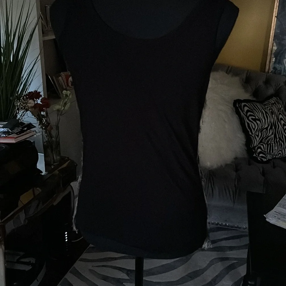 Karen Kane black and white front tank top - Picture 4 of 9